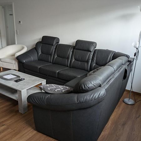 Schoene Einfache Ferienwohnung Zwischen Stadt Und Meer Wilhelmshaven Esterno foto