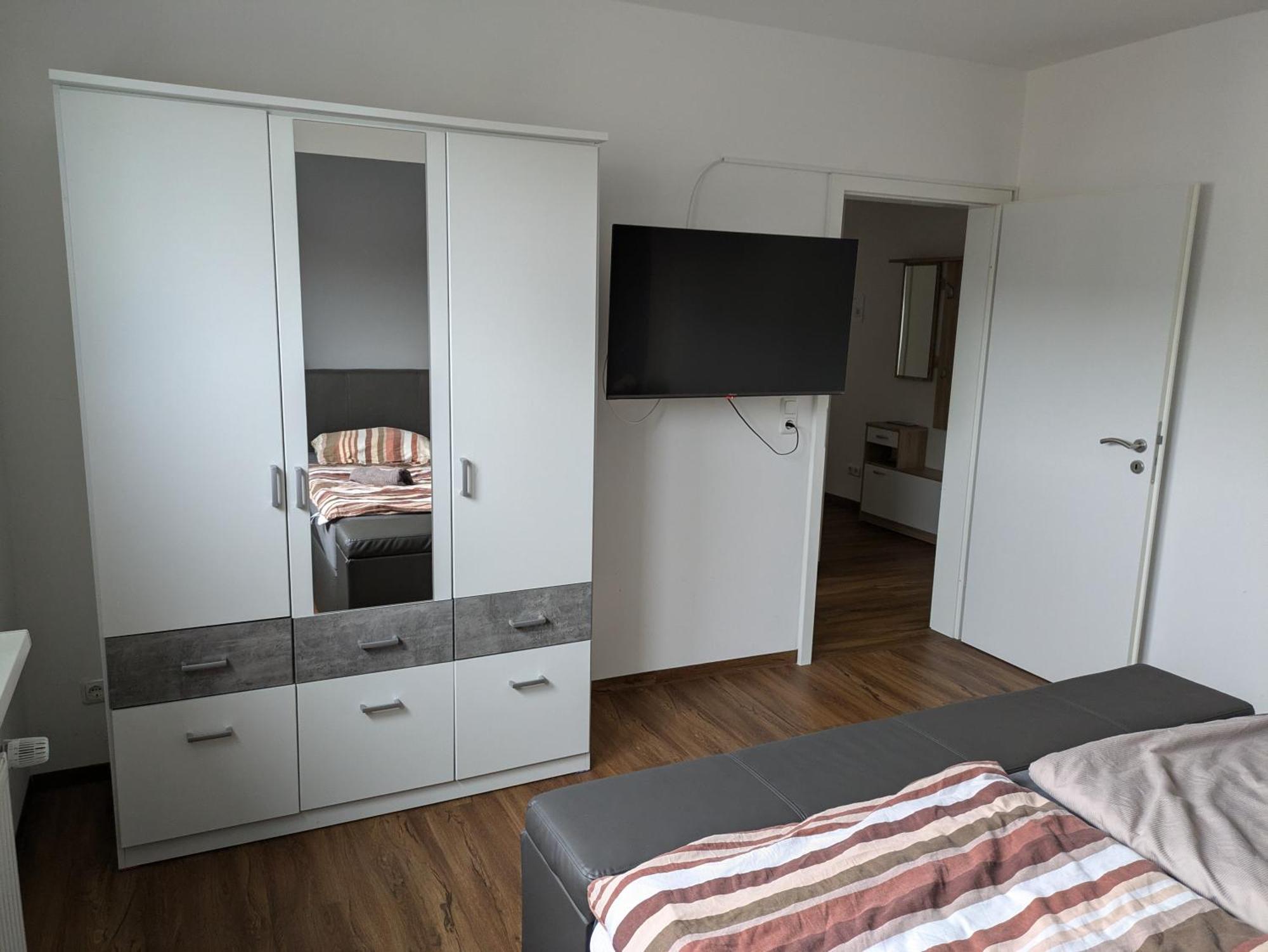 Schoene Einfache Ferienwohnung Zwischen Stadt Und Meer Wilhelmshaven Esterno foto