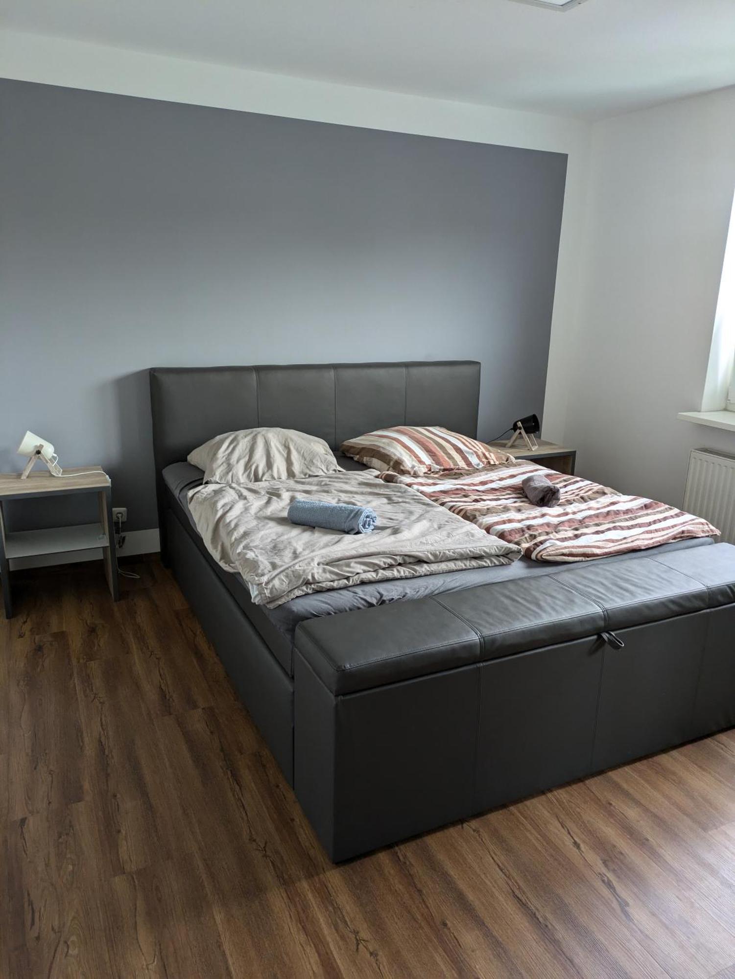 Schoene Einfache Ferienwohnung Zwischen Stadt Und Meer Wilhelmshaven Esterno foto